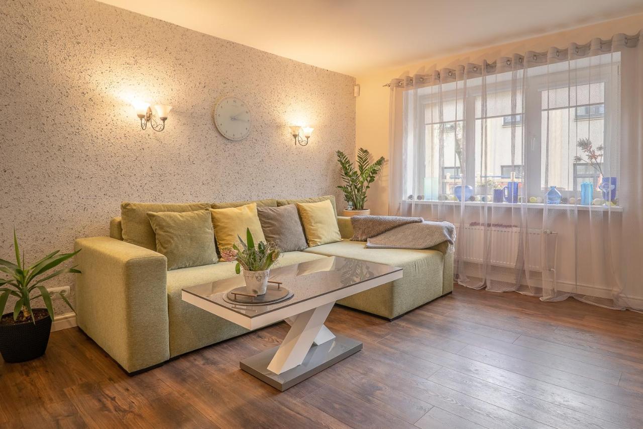 Andrea Apartment Liepāja Esterno foto